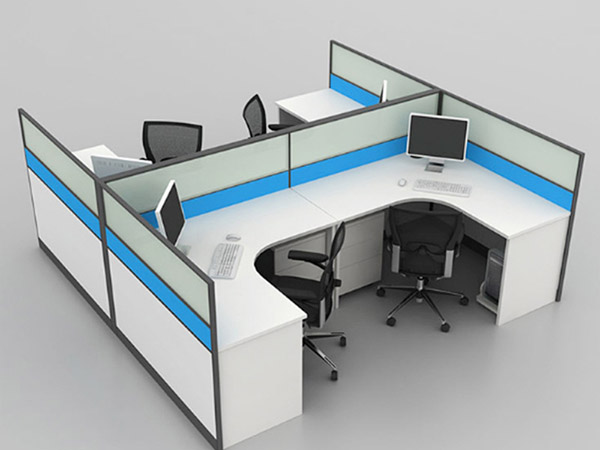 企业办公室员工卓屏风...